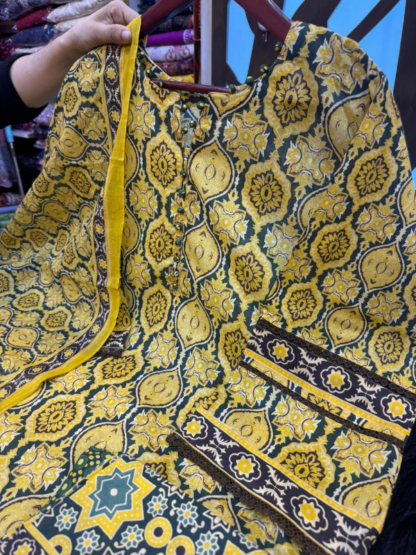 Pakistani Slub Cotton Printed Dress